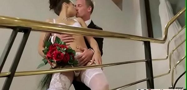  Bride Jessica Koks get fucked at Photoshooting